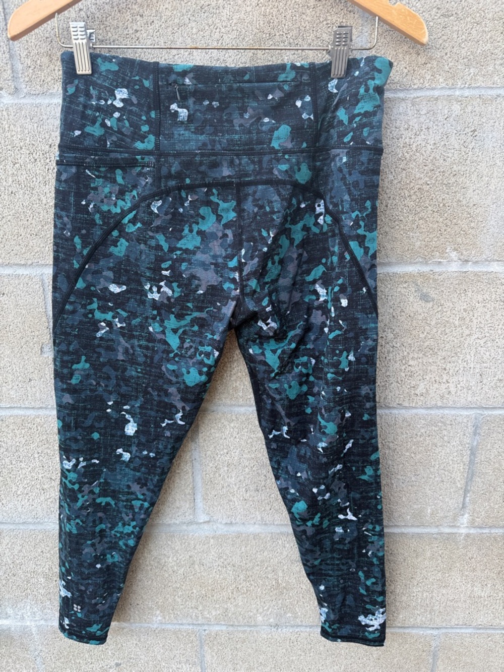 Sweaty Betty Black & Teal Camouflage High-Rise Leggings - Picture 11 of 12